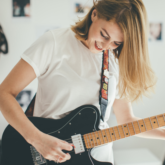 Guitarra y Bajo AIRPLAY GUITAR AG10 Behringer